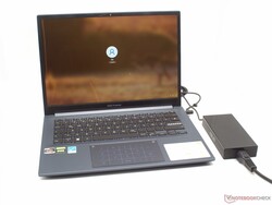 O Asus VivoBook Pro 14 OLED - Fornecido por: