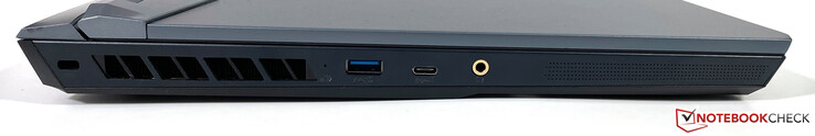 Esquerda: USB-A (3.2 Gen. 1, alimentado), USB-C (3.2 Gen. 2), conector de áudio de 3,5 mm