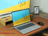Análise do laptop HP EliteBook 865 G10 - Laptop de negócios capaz arruinado pelo Sure View
