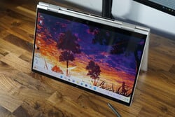 HP Envy x360 15 Intel com dobradiça de 360 graus