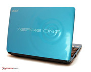 O Acer Aspire One D270 está disponível em várias cores.