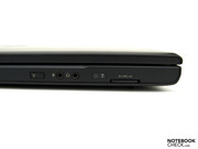 Lado esquerdo em direção à frente: VGA, USB/eSATA combo, HDMI, 2xUSB-2.0: a área esquerda do notebook fica limitada quando muito ocupada