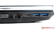 Outras duas portas USB são encontradas à esquerda (compatíveis com USB 3.0).