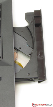 O gravador de DVD é compatível com todo tipo de DVD e CD.