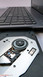 Discreto e não muito barulhento: O DVD drive no ProBook 450.