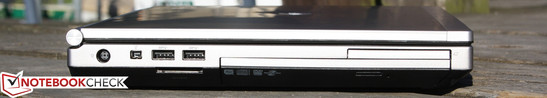 Esquerda: Leitor de Cartões (embaixo do USB),Força, FireWire, 2 x USB 3.0, DVD-LW, ExpressCard54
