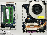 1GB de RAM não é suficiente para o Vista.O ruído emitido do sistema de arrefecimento não é o ideal, mas o 3000 N200 é arrefecido de forma eficiente e não aquece. 1GB de RAM não é suficiente para o Vista.O ruído emitido do sistema de arrefecimento não é o ideal, mas o 3000 N200 é arrefecido de forma eficiente e não aquece.