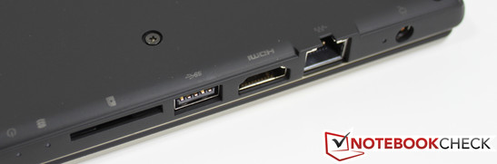 Esquerda (desde o lado inferior): SD/MMC, USB 3.0, HDMI, RJ-45, conector de força