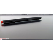 È possível fazer  entradas com a caneta como em todos os modelos X220t. As entradas com o dedo não são possíveis nas telas para exteriores.
