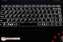 Belo toque: o teclado é retro iluminado