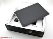 Um tablet foi oficialmente introduzido na IFA 2011, após os intensos