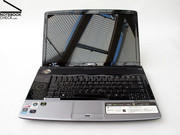 A Acer utiliza este espaço e oferece uma nova consola de entrada, A Consola de Multimídia CineDash.