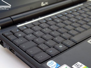 O até agora muito pequeno teclado se beneficiou principalmente do aumento do case, graças ao monitor.