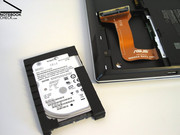 O Eee PC 1003HA está equipado com um disco de 160GB a 5400rpm da Seagate.