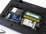 Com uma combinação de um gigabyte de memória principal e 16GB SSD de armazenamento de dados, uma operação simples pode se dar sem problemas.