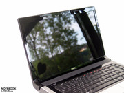 A Dell oferece duas alternativas para a tela: ou uma tela HD com resolução de 1366x768 pixels,...
