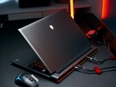 Estreia do desempenho da AMD Radeon RX 7900M: Análise do laptop Alienware m18 R1
