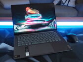 Análise do laptop Lenovo Yoga Pro 7 14: Intel Arc enfrenta a Radeon 780M