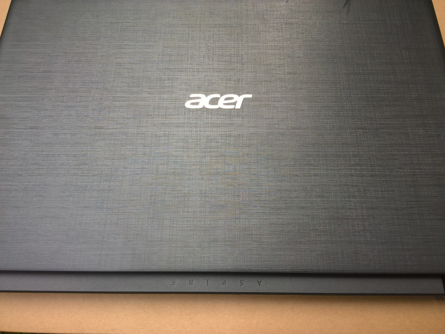 Aspire a315 51. Acer 315-53g. Acer Aspire 3 a315-51. Acer Aspire 3 a315-51 крышка матрицы. Acer Aspire 3 a315 в коробке.