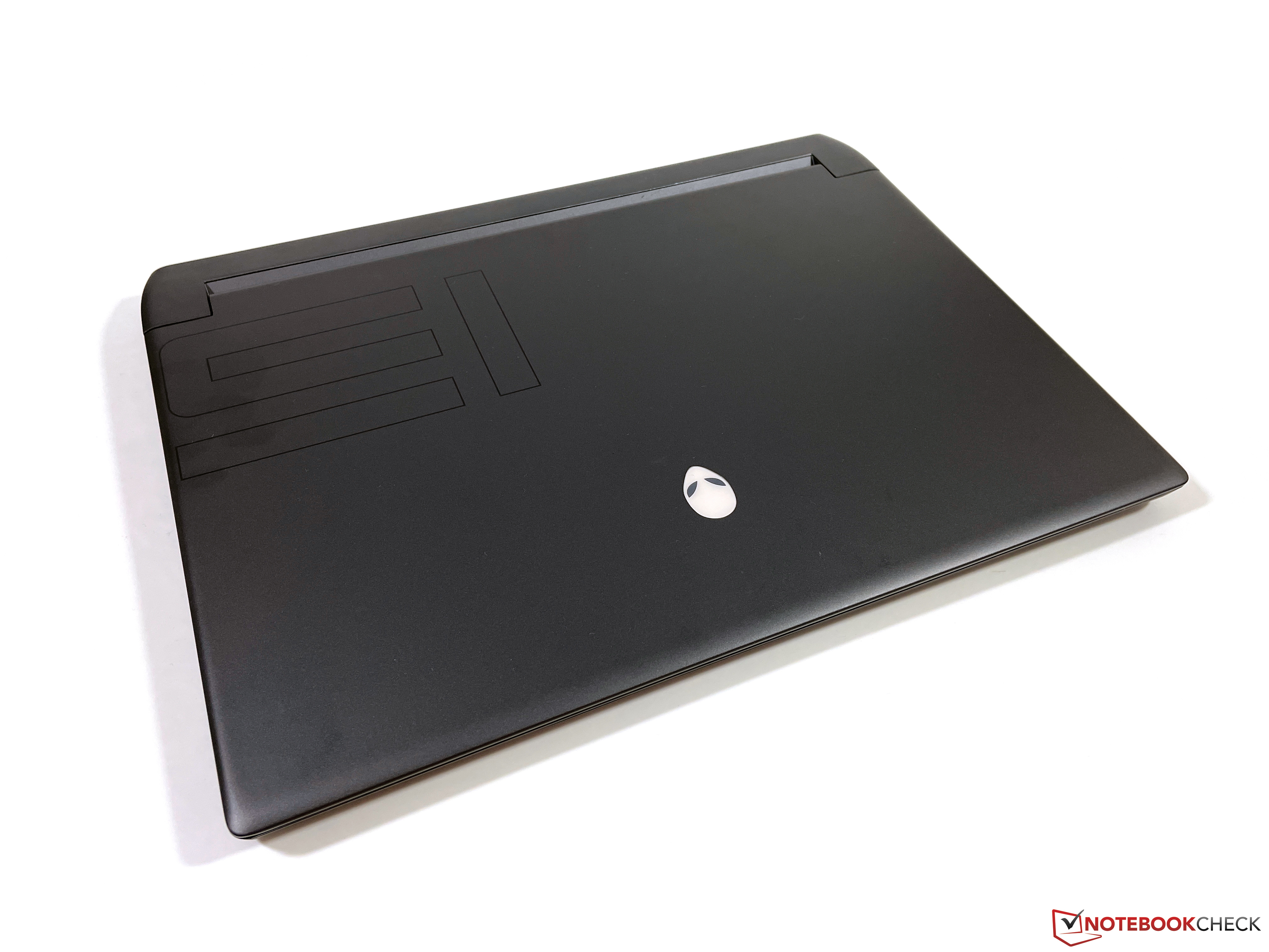 Alienware m15 R5 Ryzen Edition Laptop Review - Mais desempenho por ...