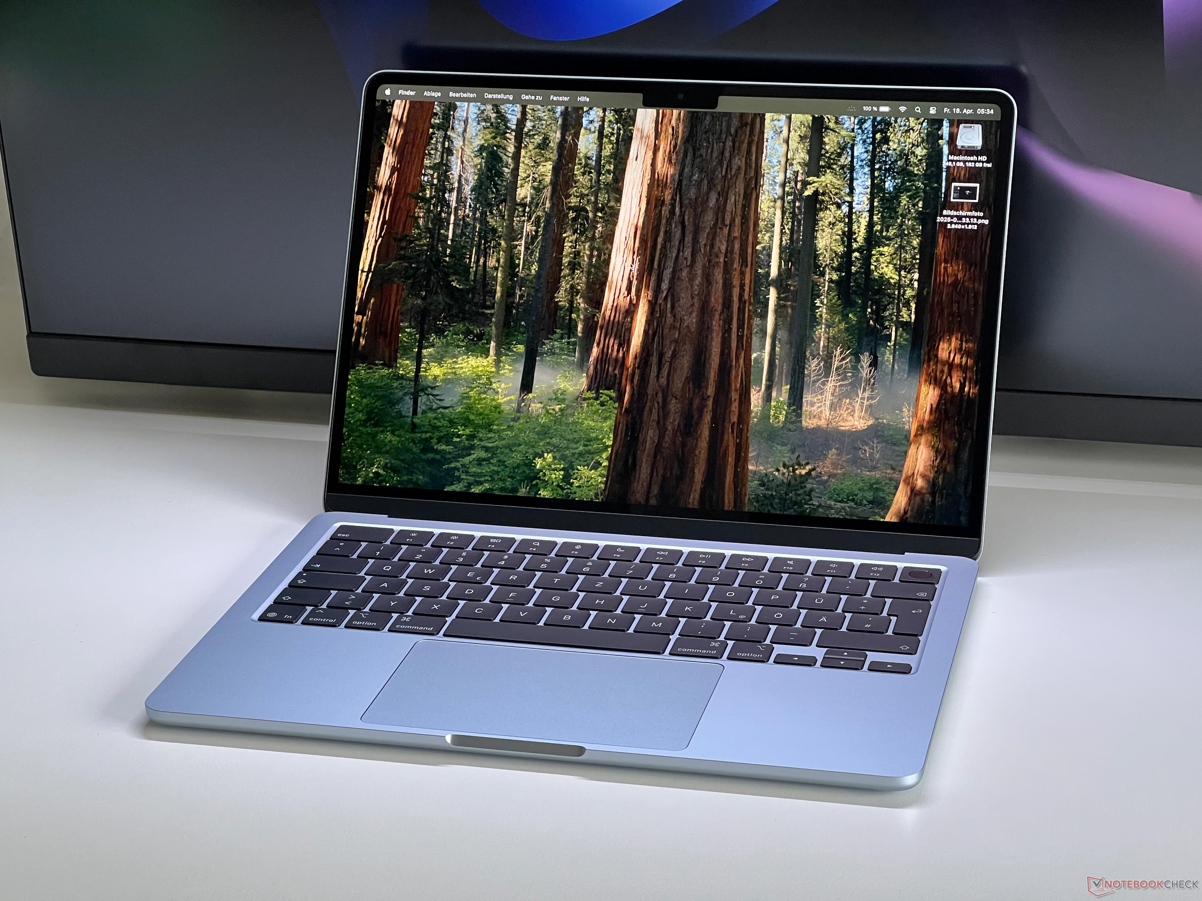 O modelo básico de US$ 1.099 do novo Apple MacBook Air 13 é uma