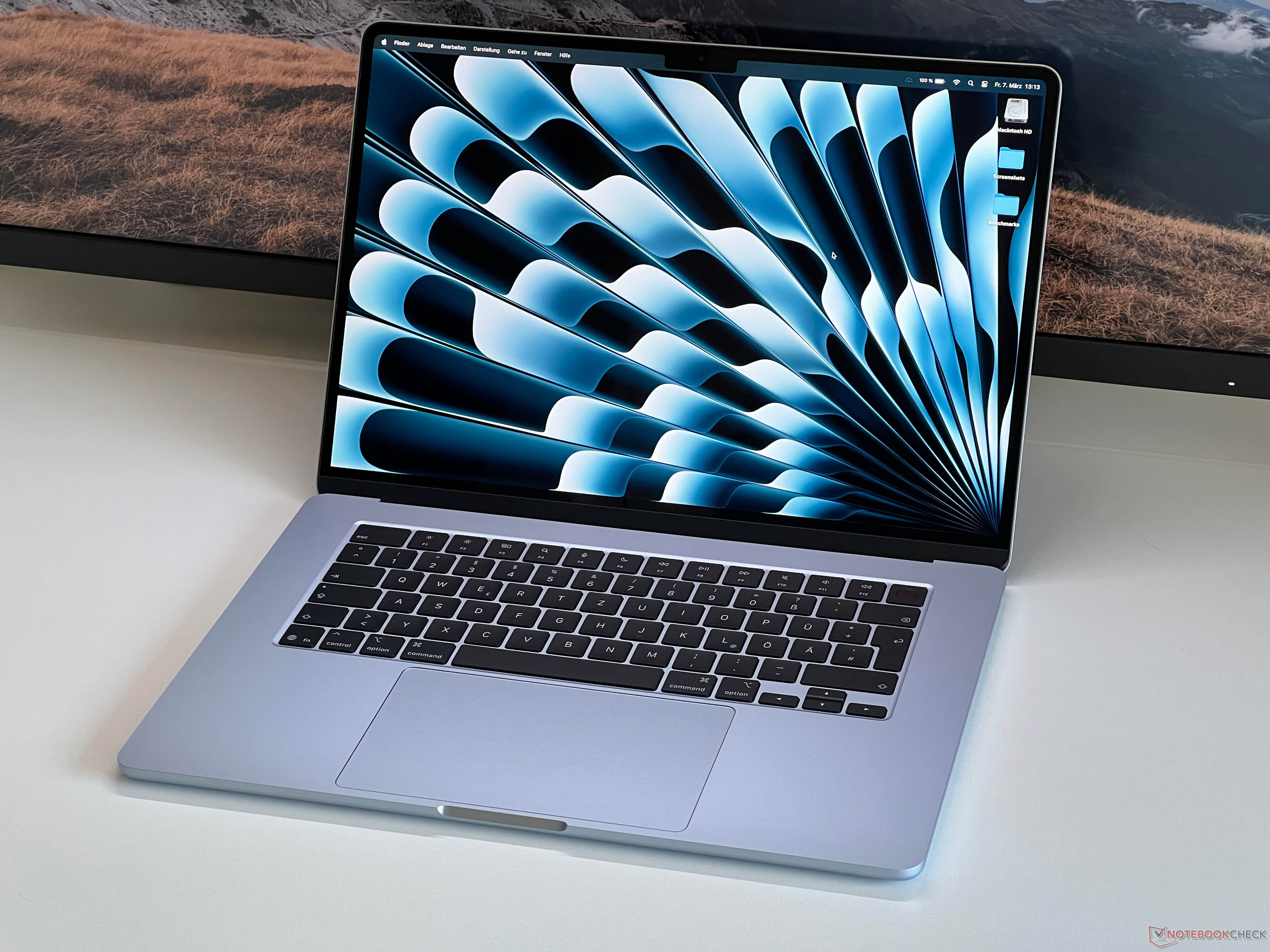 Apple MacBook Air 15 M5 - Notebookcheck.info