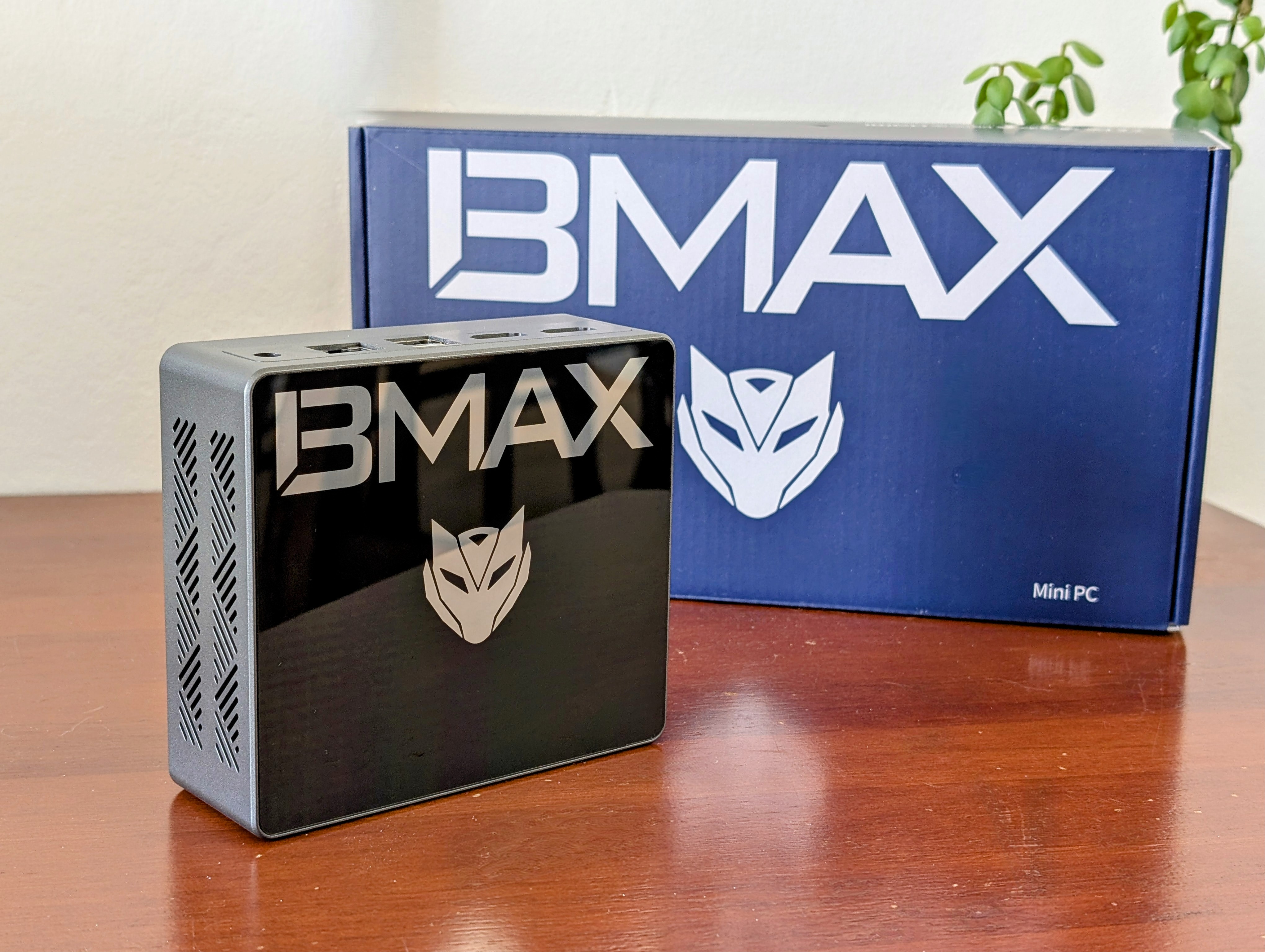 Análise do BMAX B4 Turbo: Mini PC econômico com Intel N150