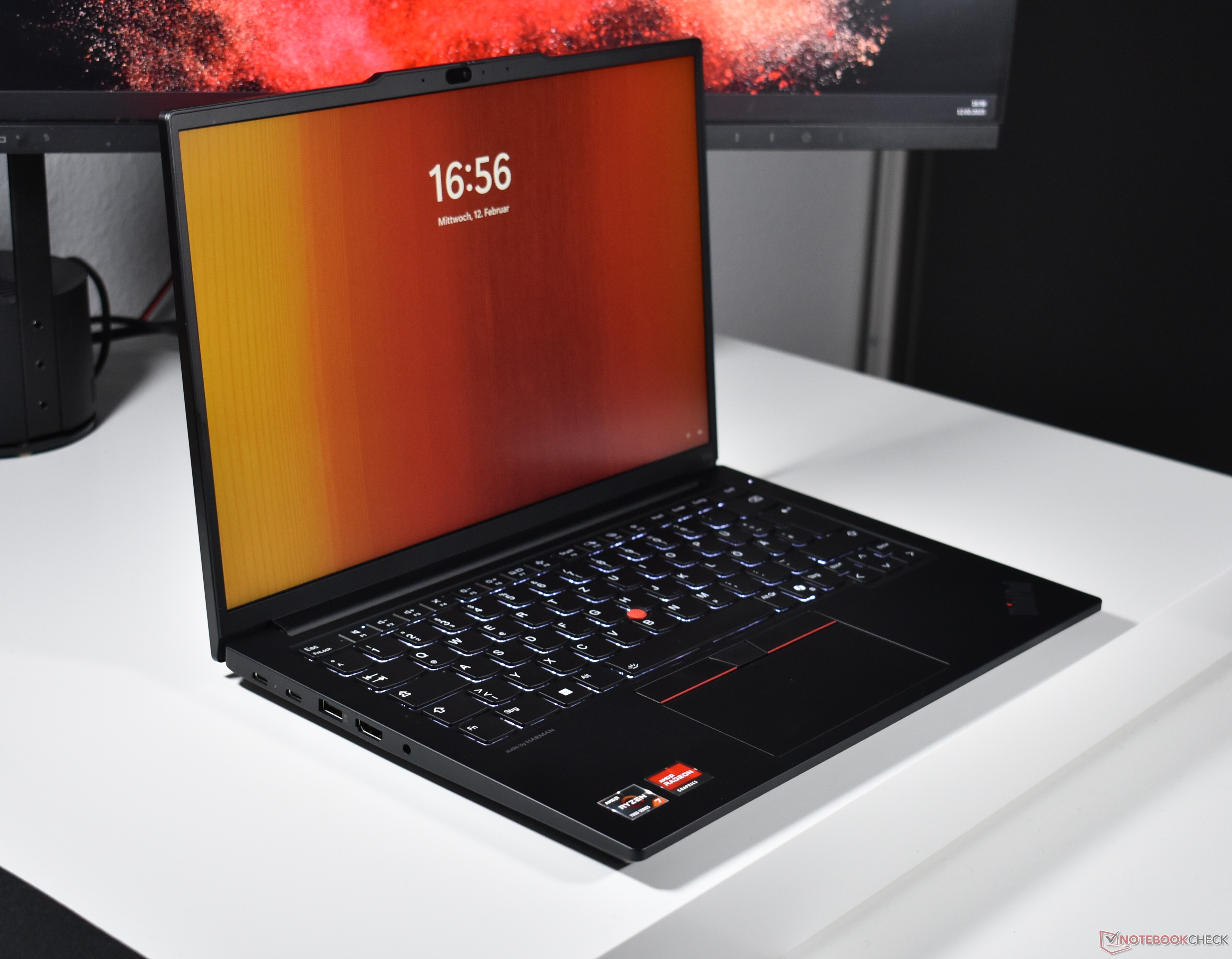 Altamente atualizável e acessível: Análise do laptop Lenovo