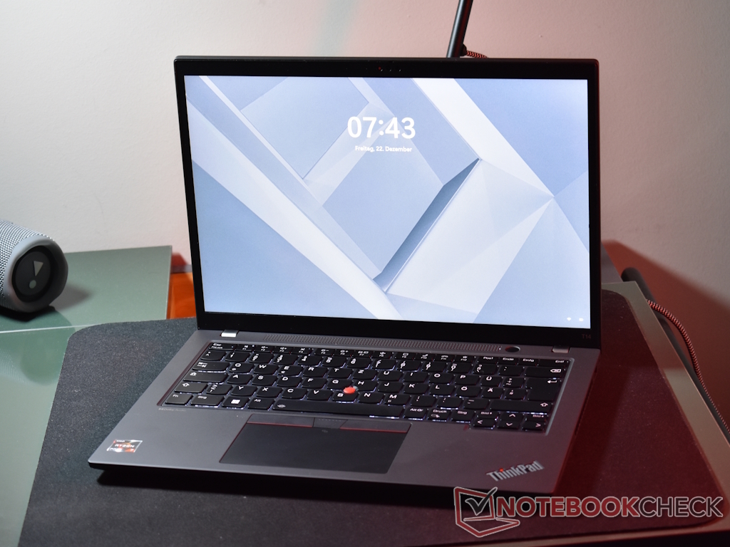 Análise do laptop AMD Lenovo ThinkPad T14 G4: Potência Ryzen em um