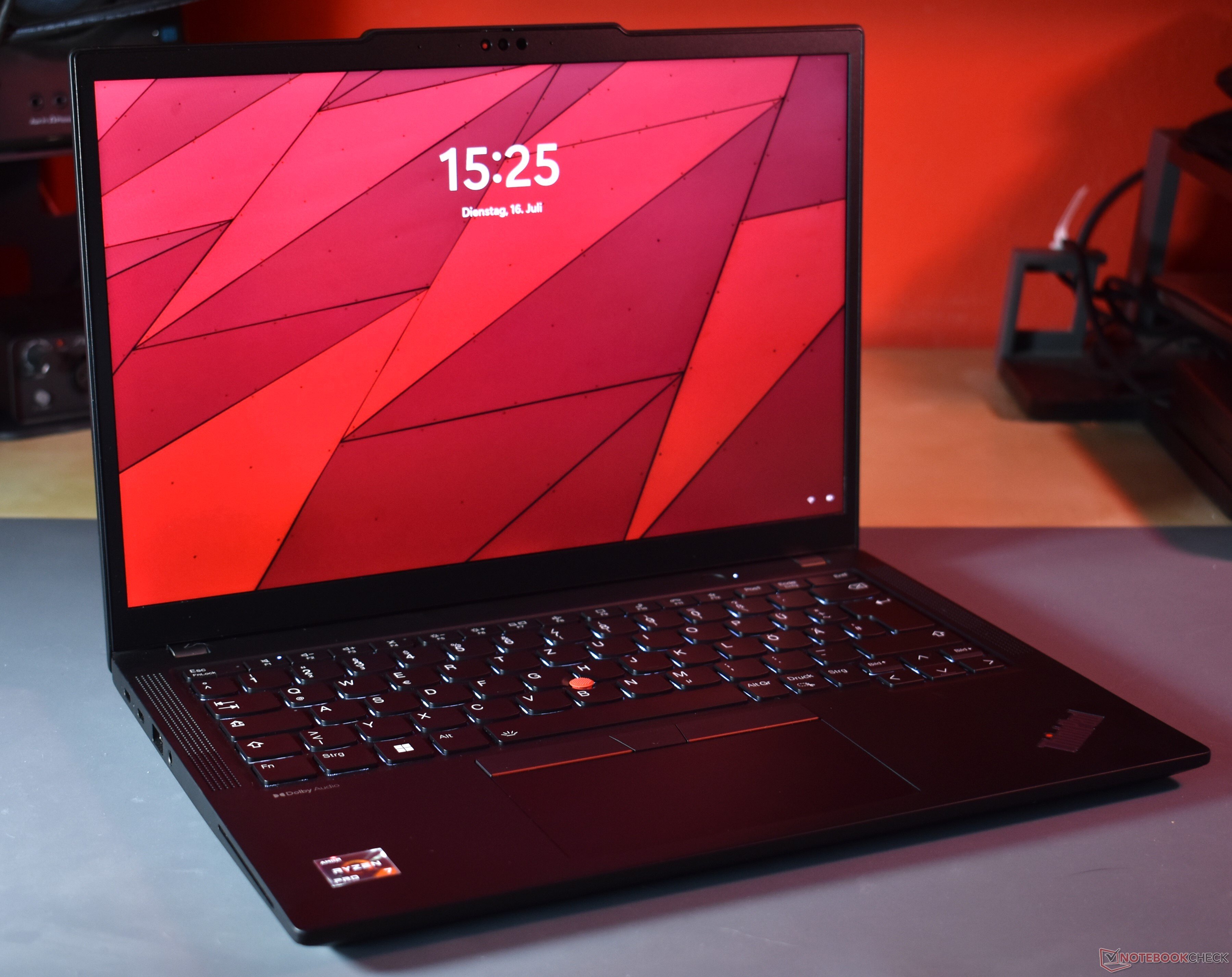 Análise do laptop Lenovo ThinkPad X13 Gen 4 AMD: Máquina Ryzen compacta ...