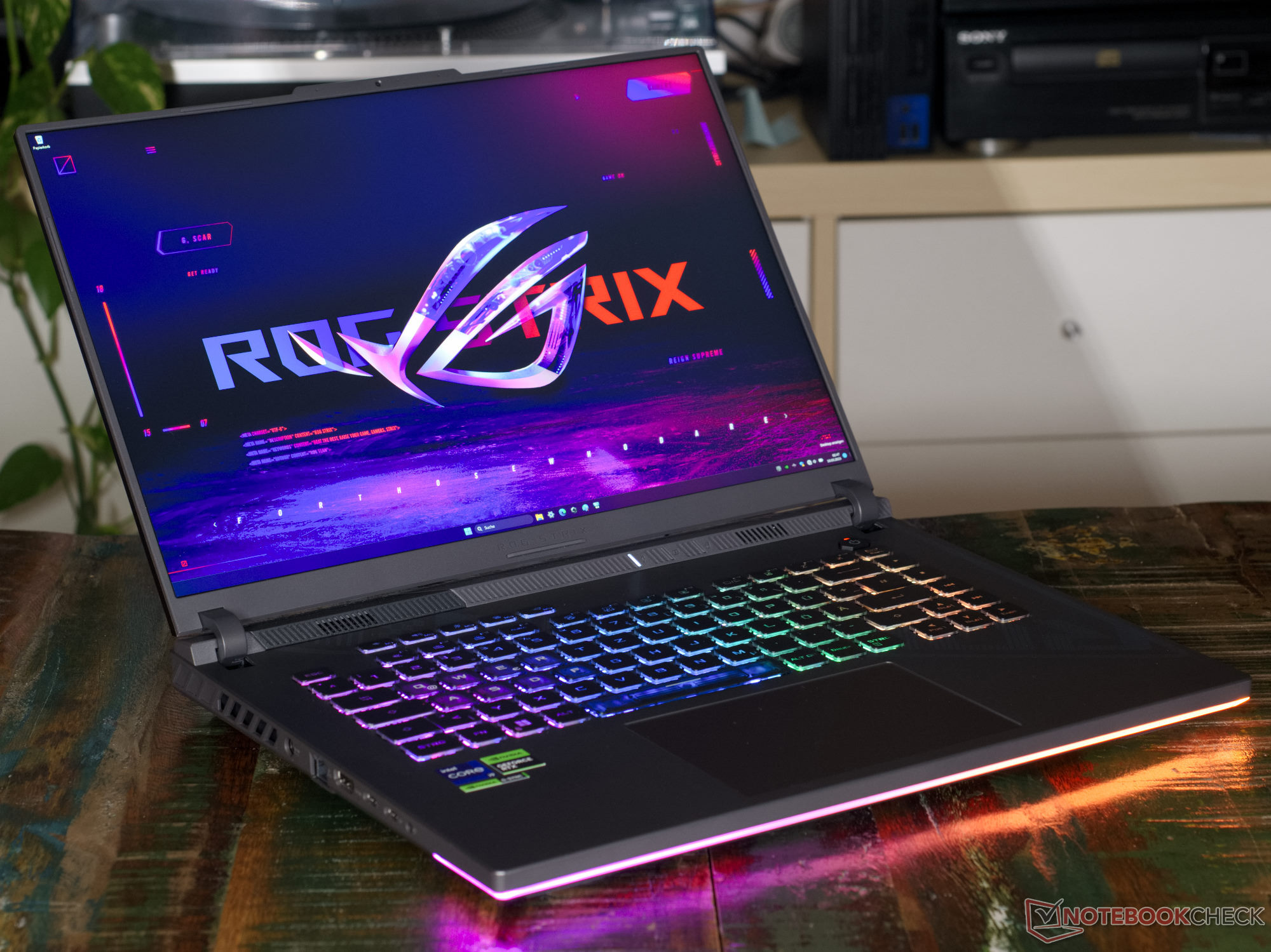 A RTX 4060 MAIS PODEROSA! TESTANDO A RTX 4060 ROG STRIX COM UM