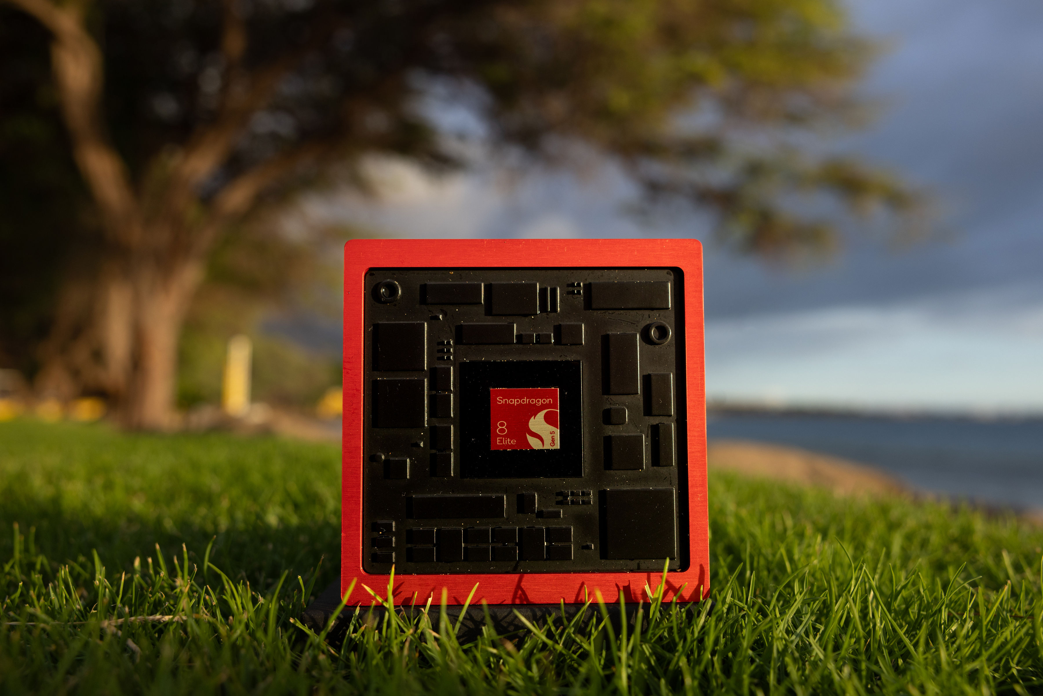 O Snapdragon 8 Elite Gen 5 tem desempenho equivalente ao do Apple