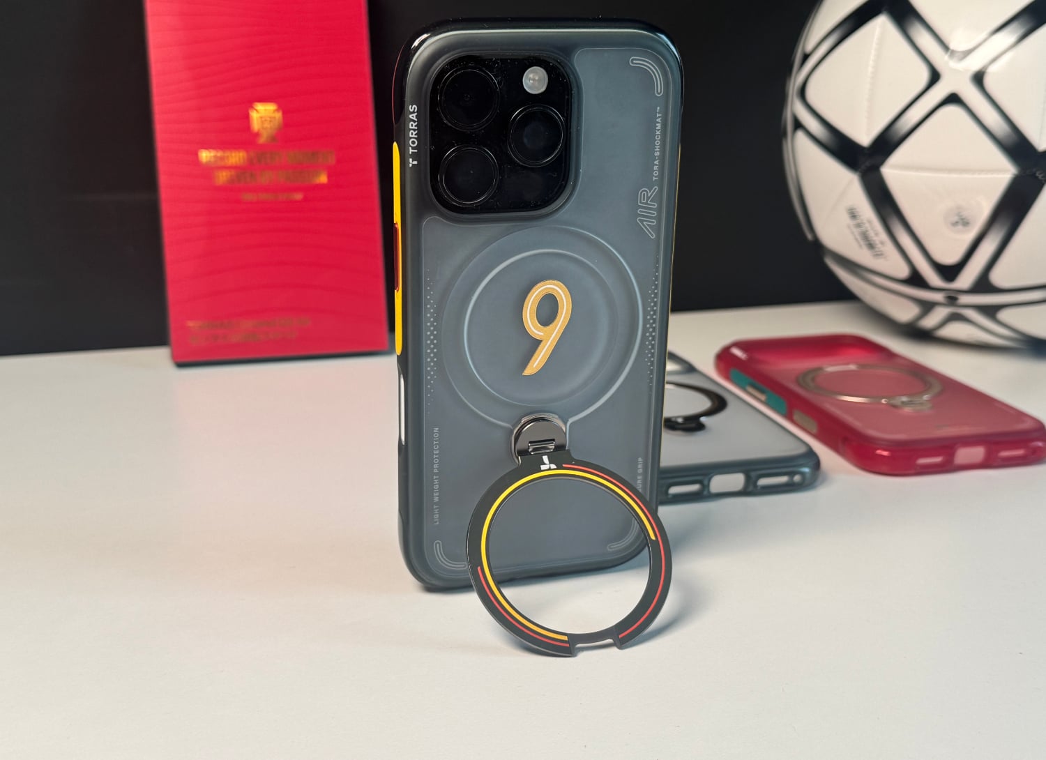 Análise do estojo Torras Ostand Q3 Air Football Limited