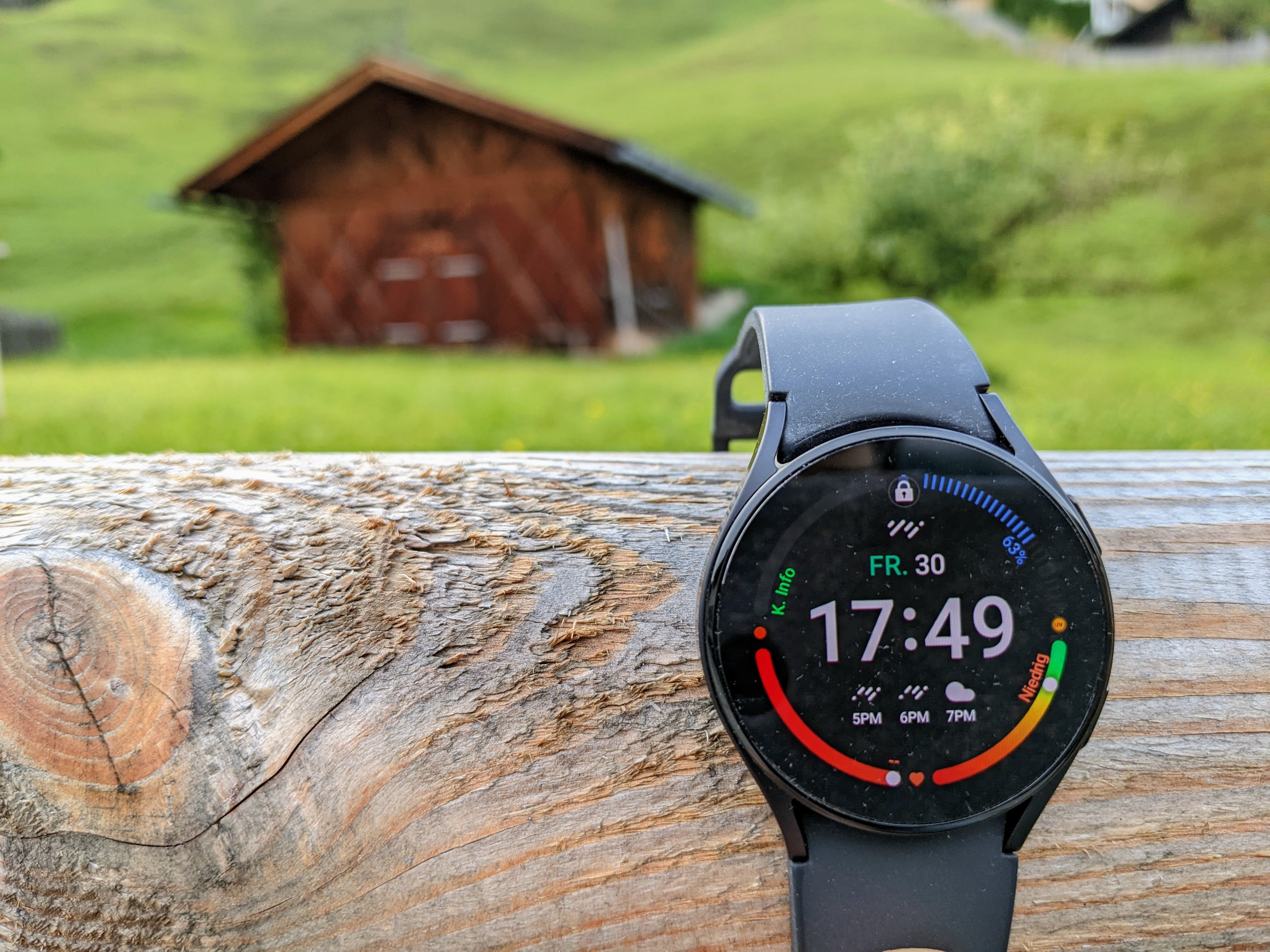 Como conectar o Samsung Galaxy Watch / Galaxy Watch Active a um telefone  celular