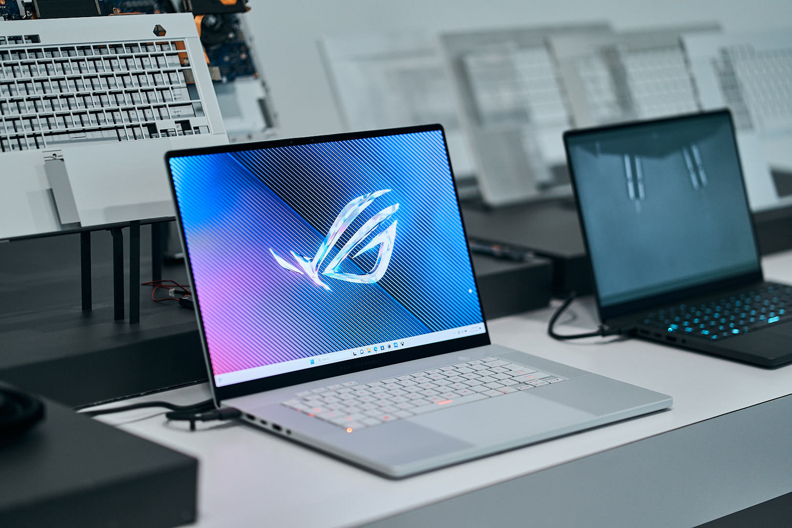 Os melhores notebooks ultraportáteis para jogos testados e classificados pelo Notebookcheck