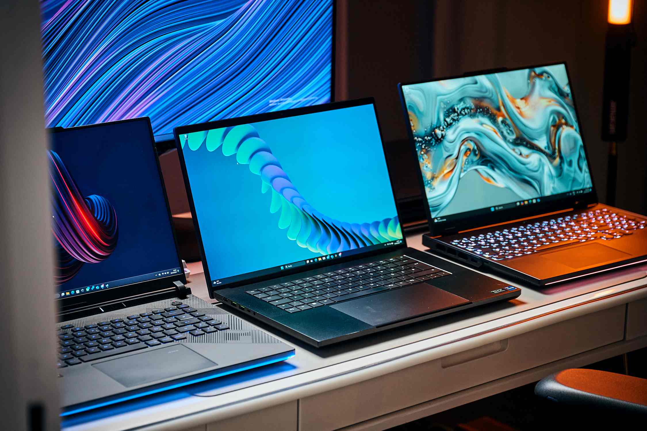 O melhor laptop para jogos de 16 polegadas que o dinheiro pode comprar? Temos algumas ideias. (Fonte da imagem: Notebookcheck)