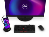 O Motorola Moto G100 pode ser facilmente conectado a um monitor para depois oferecer um modo especial de mesa.