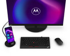 O Motorola Moto G100 pode ser facilmente conectado a um monitor para depois oferecer um modo especial de mesa.