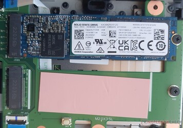 Dois slots para M.2 PCIe4-x4 SSDs
