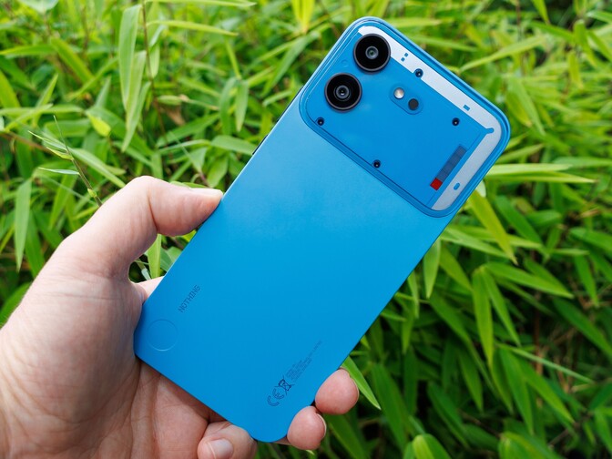 O Nothing Phone (4b) é lançado com uma tela AMOLED de 120 Hz