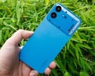 O Nothing Phone (4b) possui um corpo em policarbonato e classificação IP64.