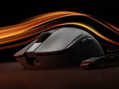 O Gaming Mouse 2 custa cerca de US$ 31 na China. Na foto: o mouse sem fio e seu dongle.