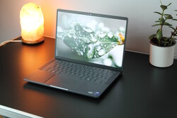 O Pro 13 Premium é um bom laptop ultraportátil