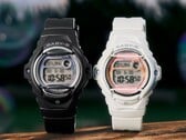 O Casio Baby-G BG-169GD-1 e o BG-169GD-7 (da esquerda para a direita)