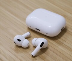 O Apple AirPods Pro 2. (Fonte: Jason Capriani/ZDNet)