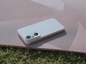 Diz-se que o OnePlus 13T possui duas câmeras traseiras empilhadas verticalmente. (Fonte da imagem: OPPO via WhyLab)