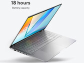 O Vivobook S 15 OLED (S5597QA) deve estar disponível nas variantes Snapdragon X Plus e Snapdragon X Elite. (Fonte da imagem: Roland Quandt &amp; WinFuture)