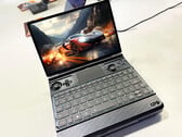 O Win Max 3 está programado para ser lançado no Indiegogo em 2 de setembro de 2026. Na foto: uma imagem mostrando a parte frontal do dispositivo (editada).