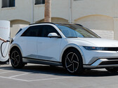 2025 Hyundai Ioniq 5 pode se conectar diretamente aos Superchargers da Tesla (Fonte da imagem: Hyundai)