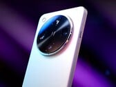 Diz-se que o sucessor do Oppo Find X8 Ultra, aqui retratado, apresenta um enorme sensor de 200 MP e uma lente telefoto de 1/1,28 polegadas. (Fonte da imagem: Oppo)